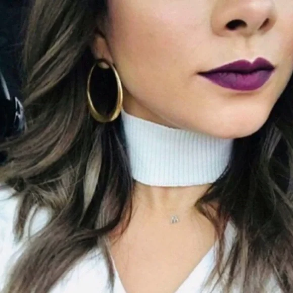 Stella & Dot | Modern Forward Facing Gold Georgia Hoops - Picture 3 of 10